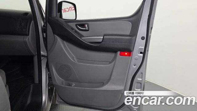 Hyundai Starex 2019 — photo 14
