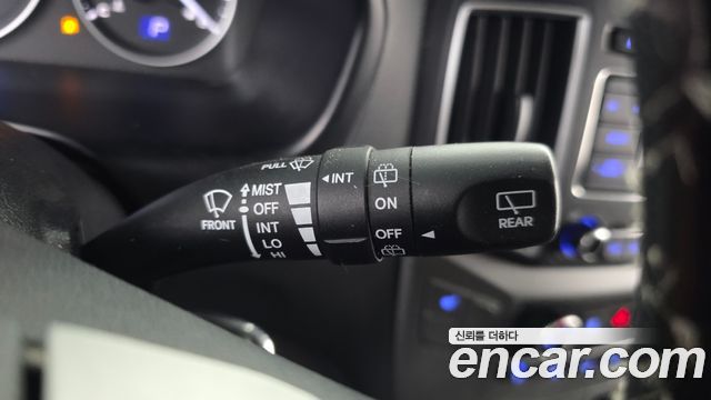 Hyundai Starex 2019 — photo 29