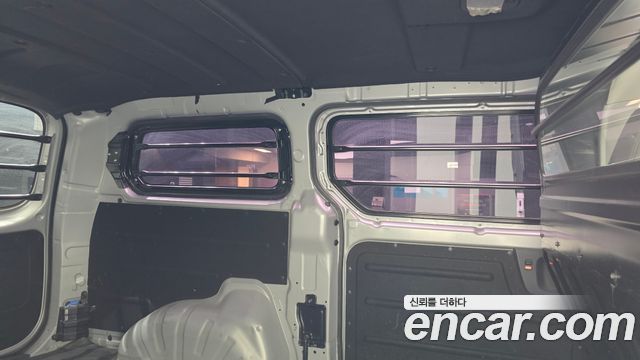 Hyundai Starex 2019 — photo 30
