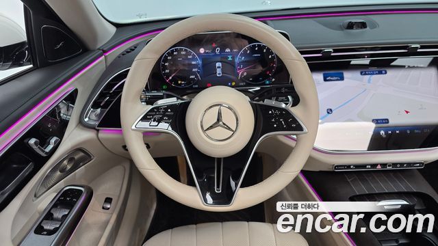 Mercedes-Benz E-Class 2025 — photo 18