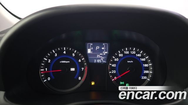 Hyundai Accent 2018 — photo 11