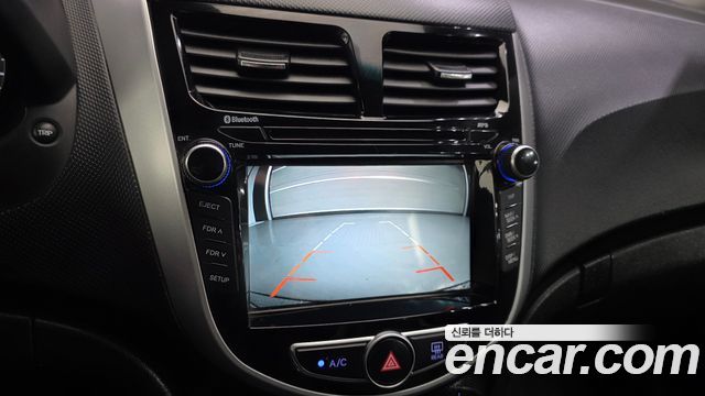 Hyundai Accent 2018 — photo 22