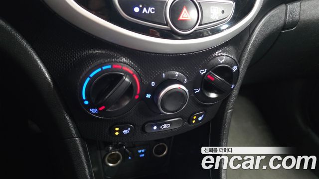 Hyundai Accent 2018 — photo 23