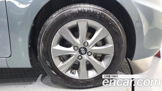Hyundai Accent 2018 — photo 7
