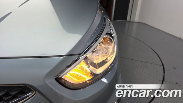 Hyundai Accent 2018 — photo 8