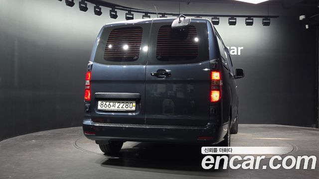 Hyundai Starex 2019 — photo 4