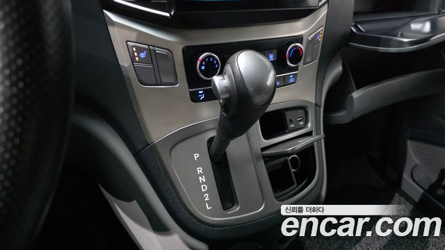 Hyundai Starex 2019 — photo 9