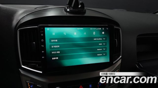 Hyundai Starex 2019 — photo 16