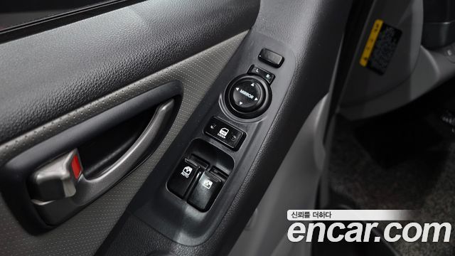 Hyundai Starex 2019 — photo 19