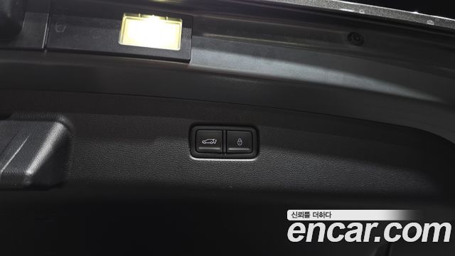Genesis GV70 2024 — photo 23