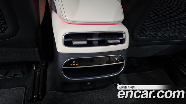 Genesis GV70 2024 — photo 25
