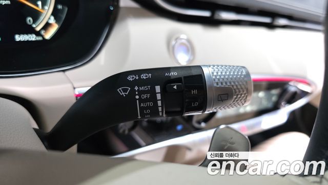 Genesis GV70 2024 — photo 30