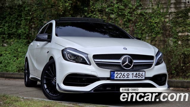 Mercedes-Benz A-Class 2015 — photo 2