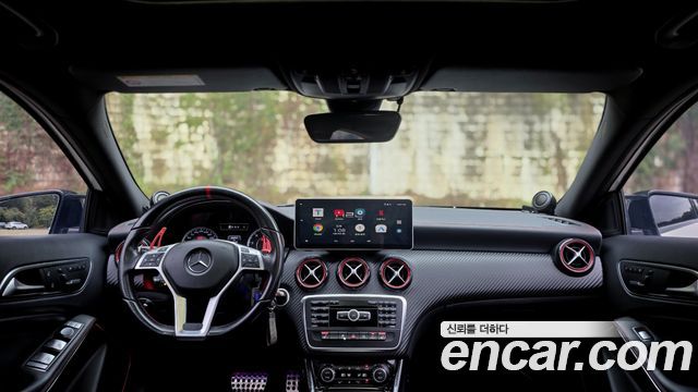 Mercedes-Benz A-Class 2015 — photo 11