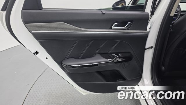 Kia K5 2024 — photo 15