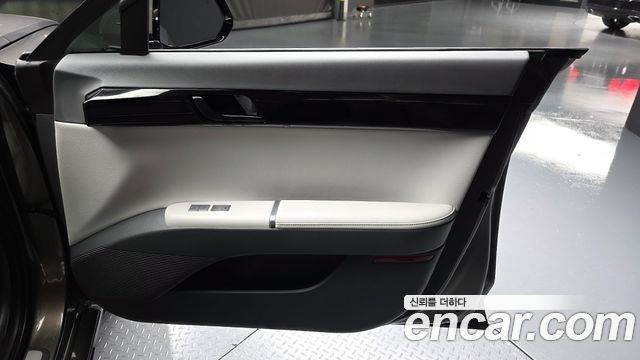Hyundai Grandeur 2023 — photo 14