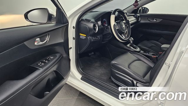 Kia K3 2019 — photo 10