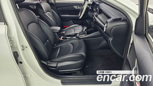 Kia K3 2019 — photo 11