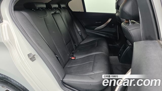 BMW 3-Series 2015 — photo 12
