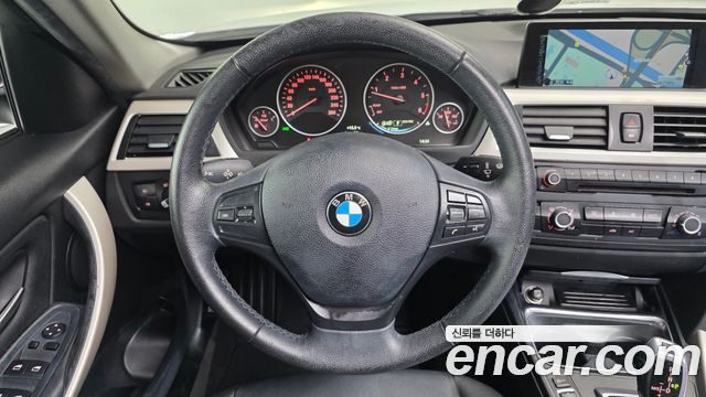 BMW 3-Series 2015 — photo 13