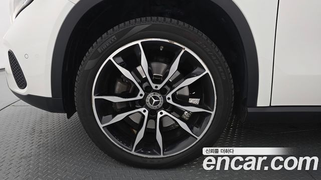 Mercedes-Benz GLA-Class 2018 — photo 5