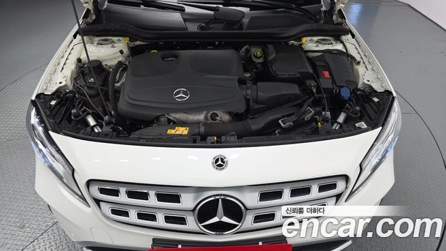Mercedes-Benz GLA-Class 2018 — photo 6