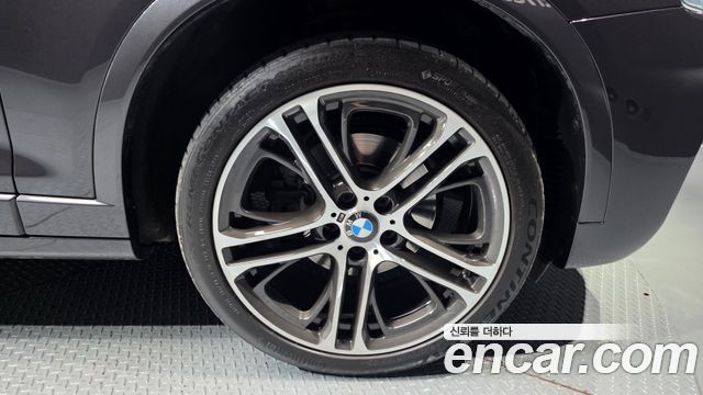 BMW X4 2017 — photo 5