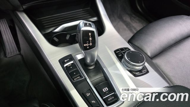 BMW X4 2017 — photo 9