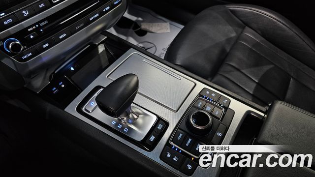 Genesis G80 2017 — photo 9