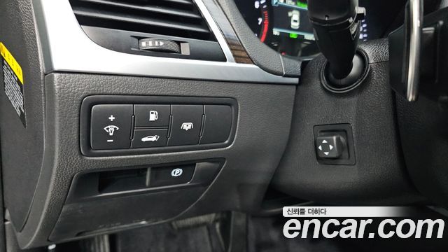 Genesis G80 2017 — photo 14