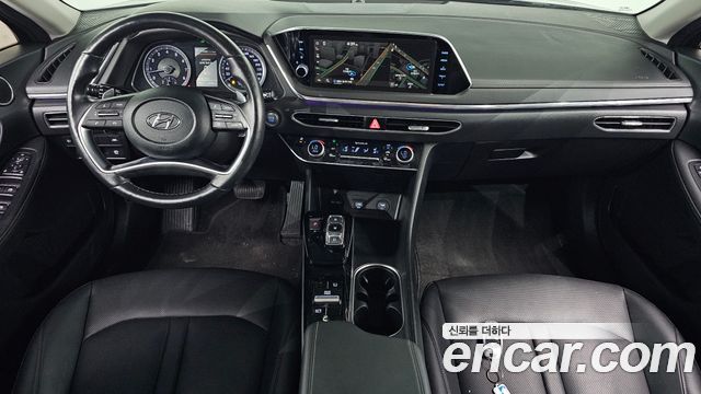 Hyundai Sonata 2022 — photo 10