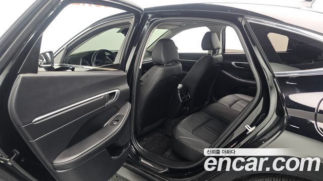 Hyundai Sonata 2022 — photo 18