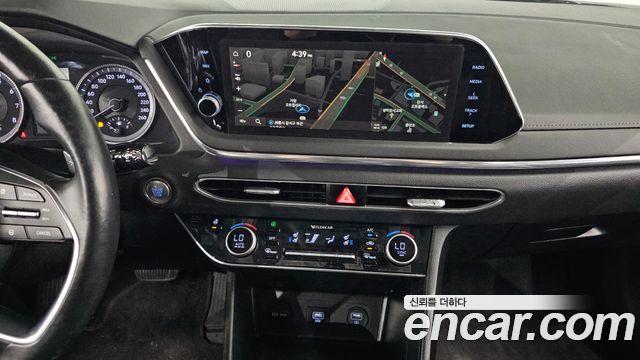 Hyundai Sonata 2022 — photo 20