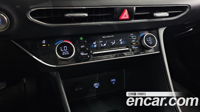 Hyundai Sonata 2022 — photo 23