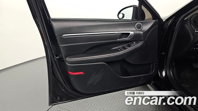 Hyundai Sonata 2022 — photo 14