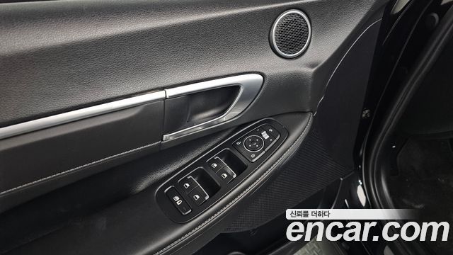 Hyundai Sonata 2022 — photo 29