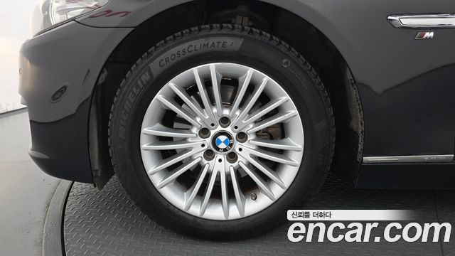 BMW 5-Series 2015 — photo 5