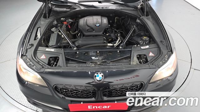 BMW 5-Series 2015 — photo 6
