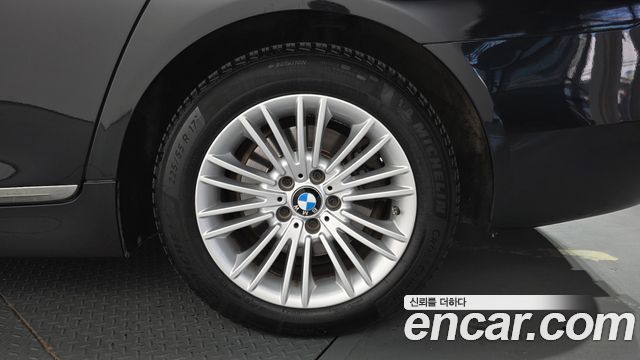 BMW 5-Series 2015 — photo 7