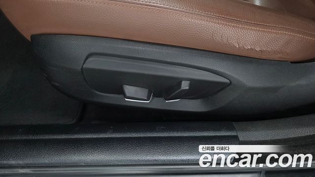 BMW 5-Series 2015 — photo 34