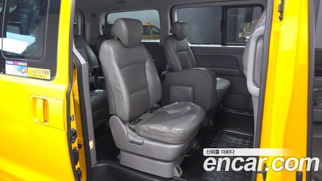 Hyundai Starex 2018 — photo 18