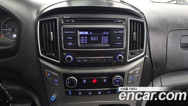 Hyundai Starex 2018 — photo 23