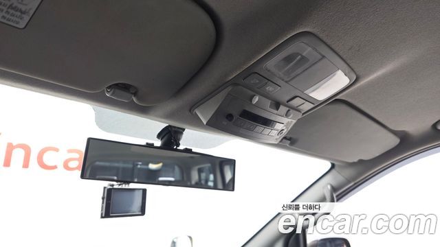 Hyundai Starex 2018 — photo 25