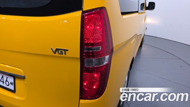 Hyundai Starex 2018 — photo 9