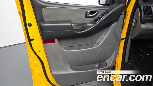 Hyundai Starex 2018 — photo 15