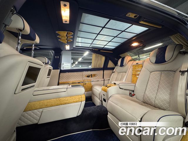 Maybach 62 2006 — photo 16