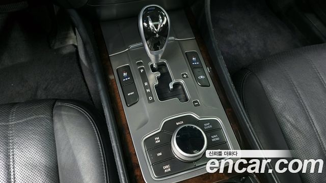 Hyundai Equus 2012 — photo 9