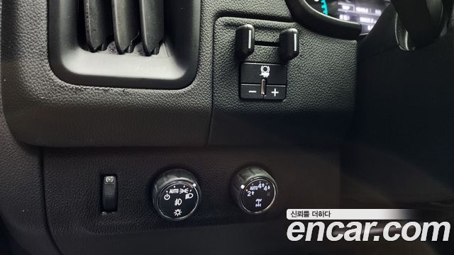 Chevrolet Korea Colorado 2022 — photo 17