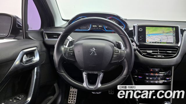 Peugeot 2008 2015 — photo 13