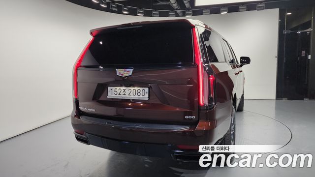 Cadillac Escalade 2022 — photo 4